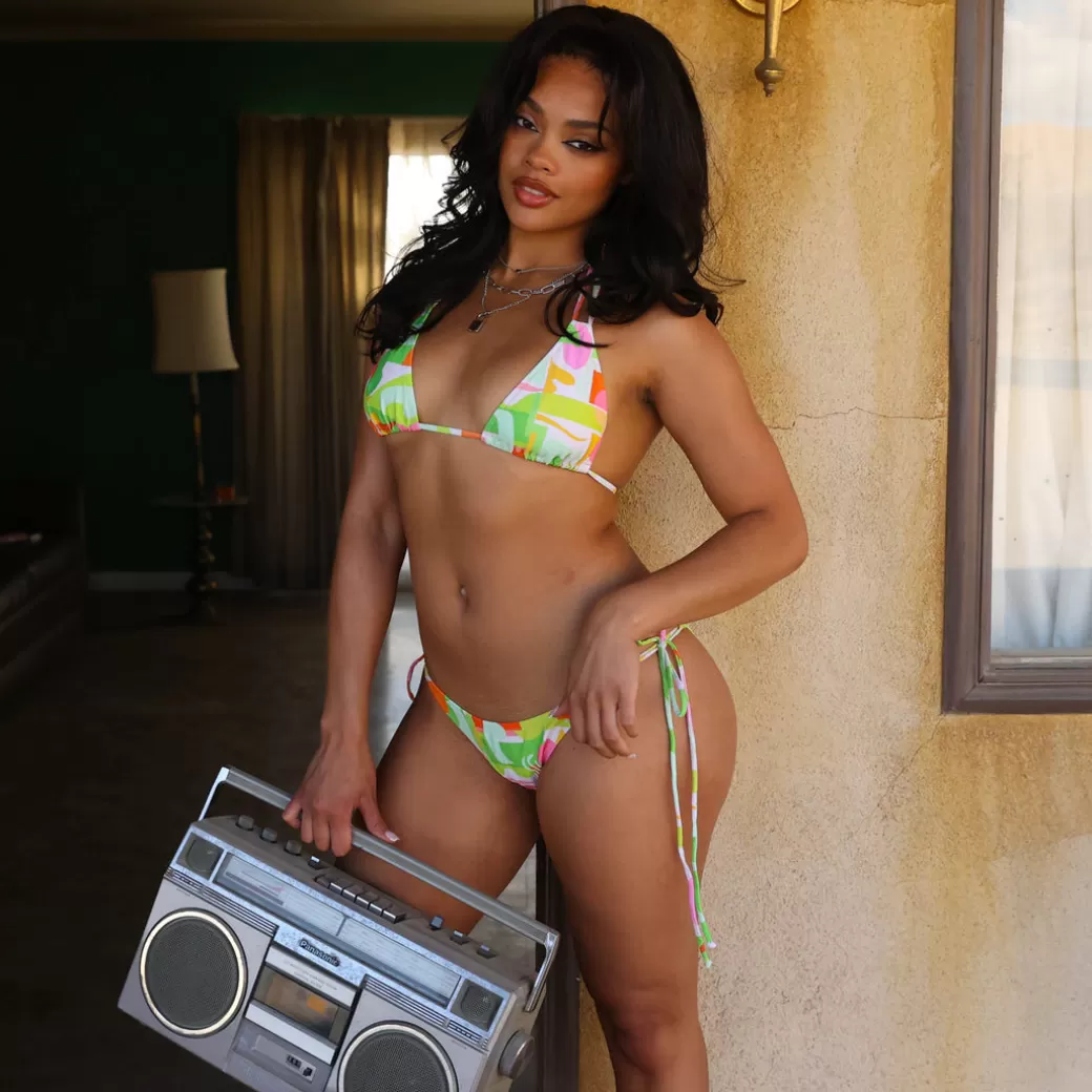Shop Daisies & Daggers<Kulani Kinis New Arrivals Full Coverage Tie Side Bikini Bottom – Saloon Sister